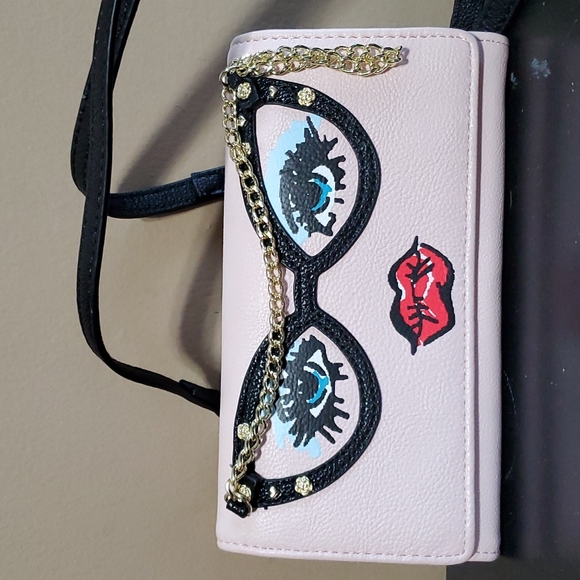 Betsey Johnson Handbags - NWOT Betsey Johnson Crossbody